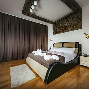 *** Otel Trieste İtalya