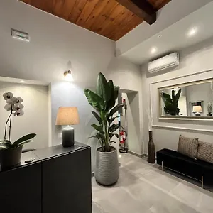 Soha Piazza Di Spagna Boutique Πανσιόν