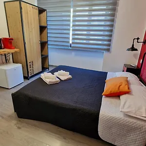 *** Konukevi Terry's House İtalya
