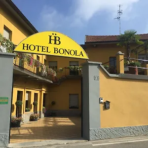 ** Otel Bonola İtalya