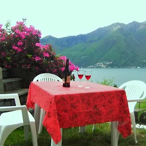 Casa Camelie , Pino Lago Maggiore Italien
